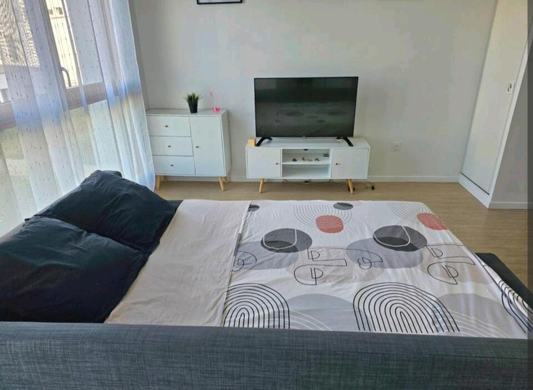 Apartamento Studio Entre Paris Et Disney Bussy-Saint-Georges Exterior foto